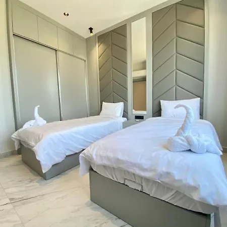 Апартаменты Via Mar - Experience *
