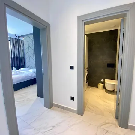 Via Mar - Experience