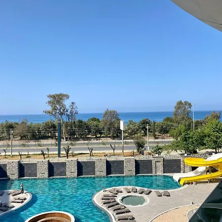 Via Mar - Experience