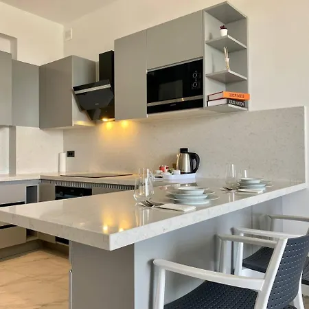 Via Mar - Experience 아파트